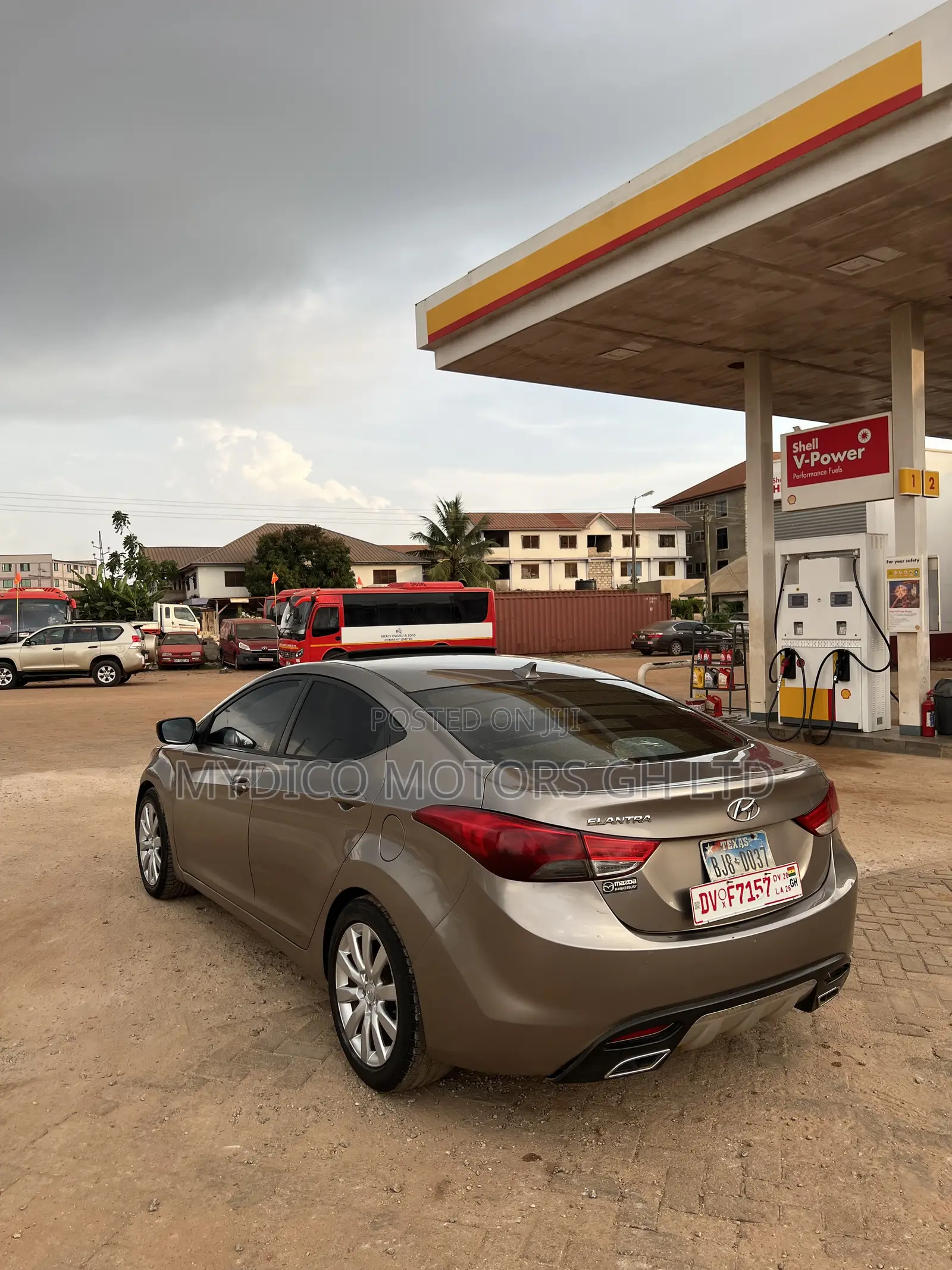 Hyundai Elantra GLS Automatic 2012 Gold