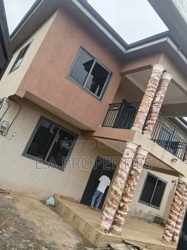 5bdrm House in E A Properties, New Site for rent