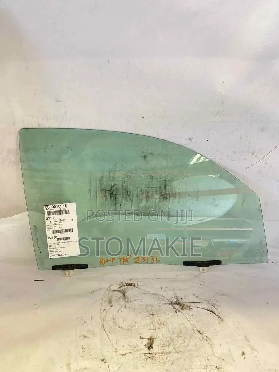 Toyota Tacoma 05 to 15 Door Glasses