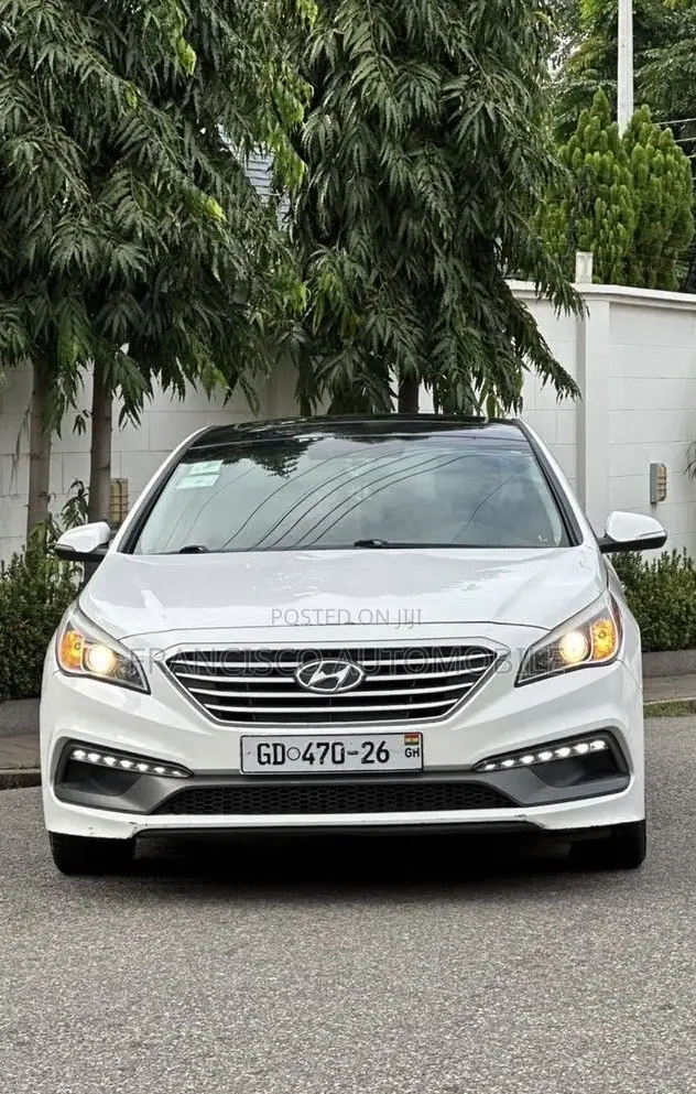 Hyundai Sonata Sport 2.0T Sedan FWD (2.0L 4cyl 6A) 2017 White