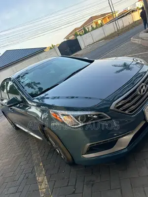 Hyundai Sonata Limited 4dr Sedan (2.4L 4cyl 6A) 2015