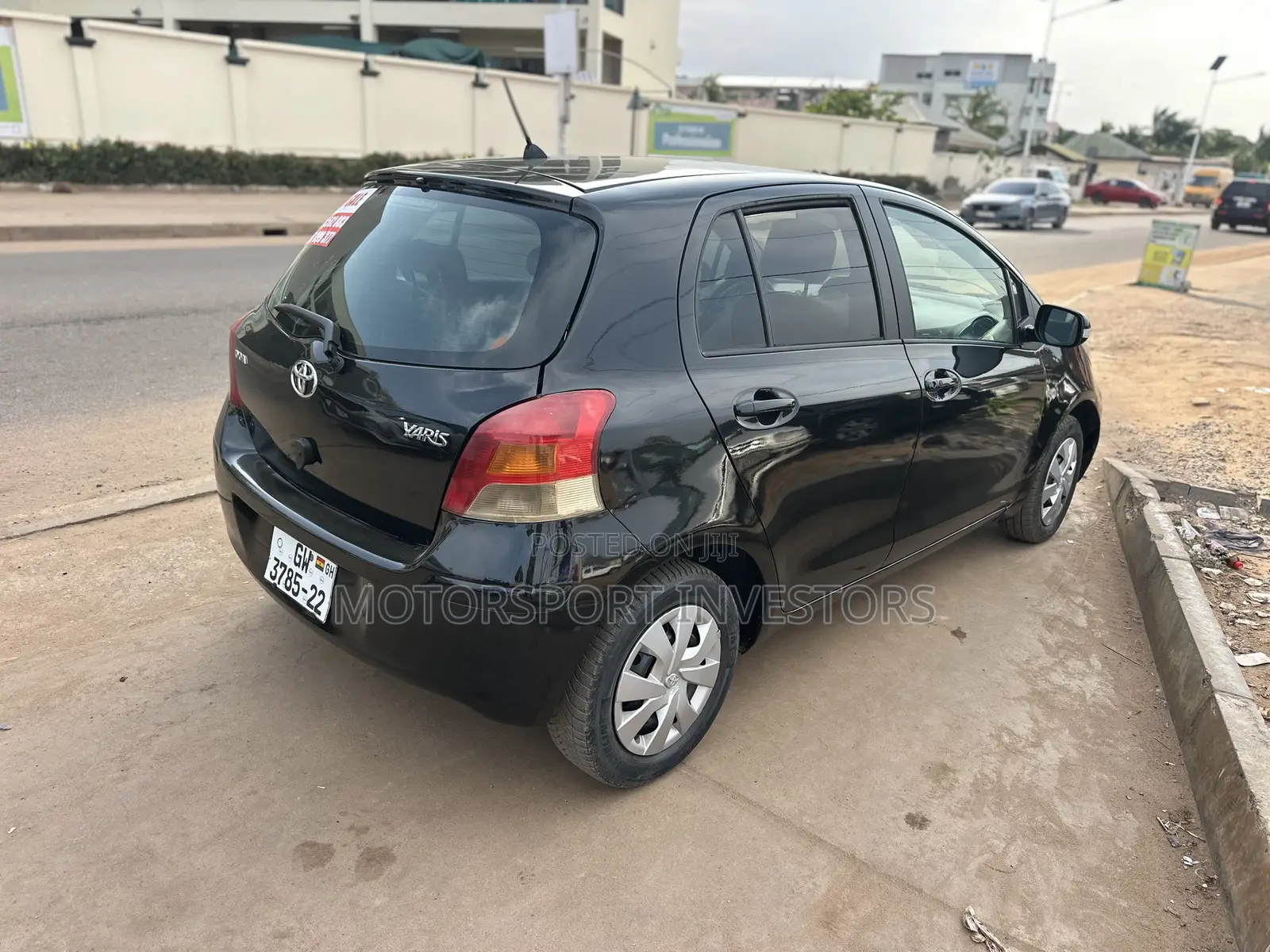 Toyota Yaris Base Hatchback 5dr 2010 Black