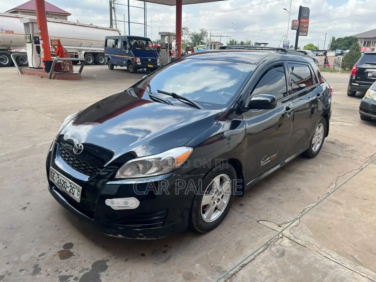 Toyota Matrix S Hatchback AWD (2.4L 4cyl 4A) 2010 Black