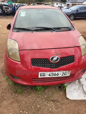 Toyota Vitz 1.3 AWD 3dr 2009 Red