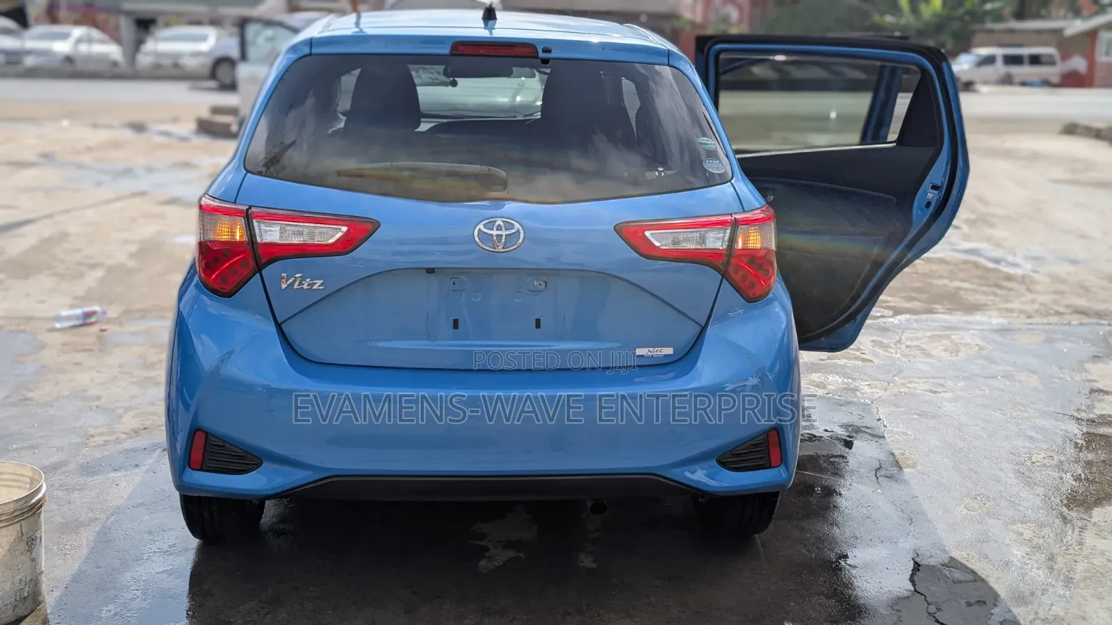 Toyota Vitz 1.3 FWD 5dr 2018 Blue