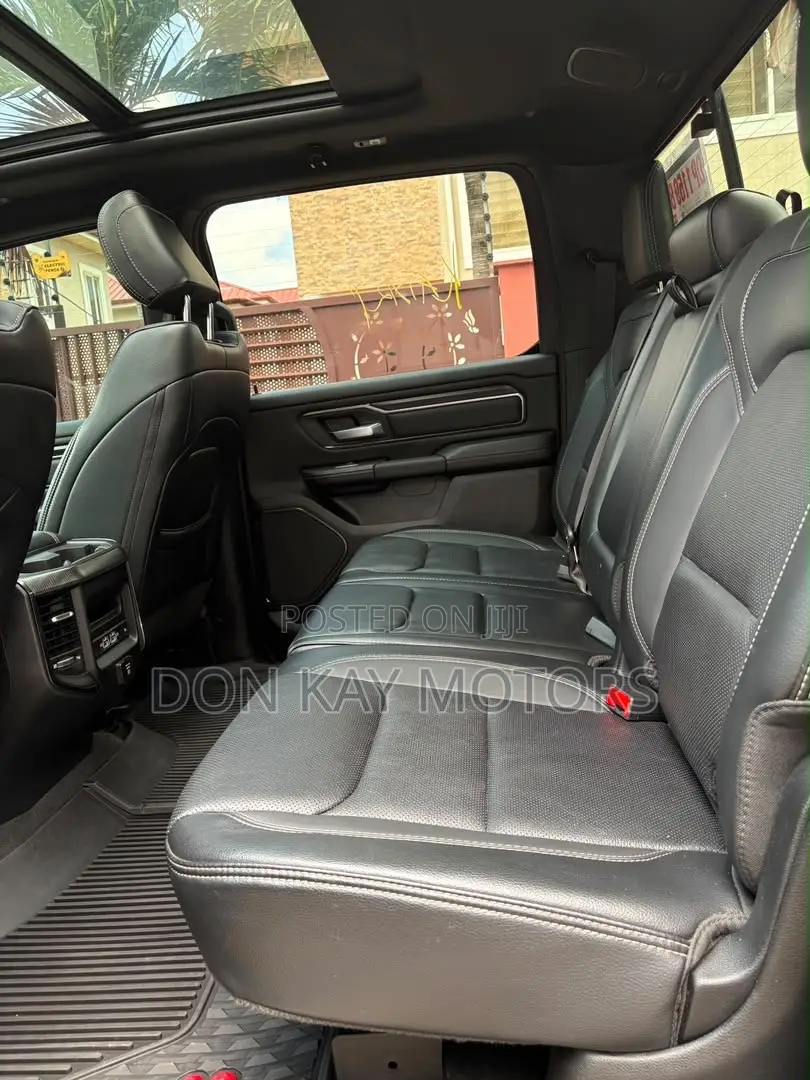 Dodge RAM 2024 Black