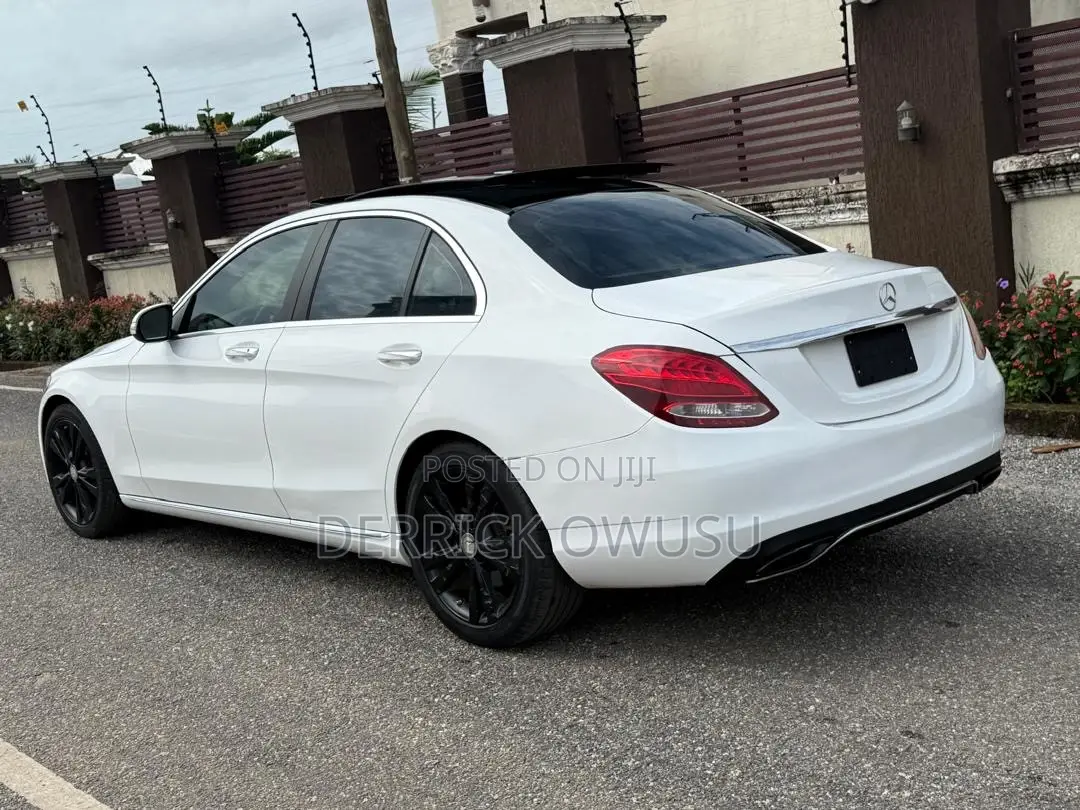 Mercedes-Benz C300 Base 4dr RWD Sedan (2.0L 4cyl 7A) 2015 White