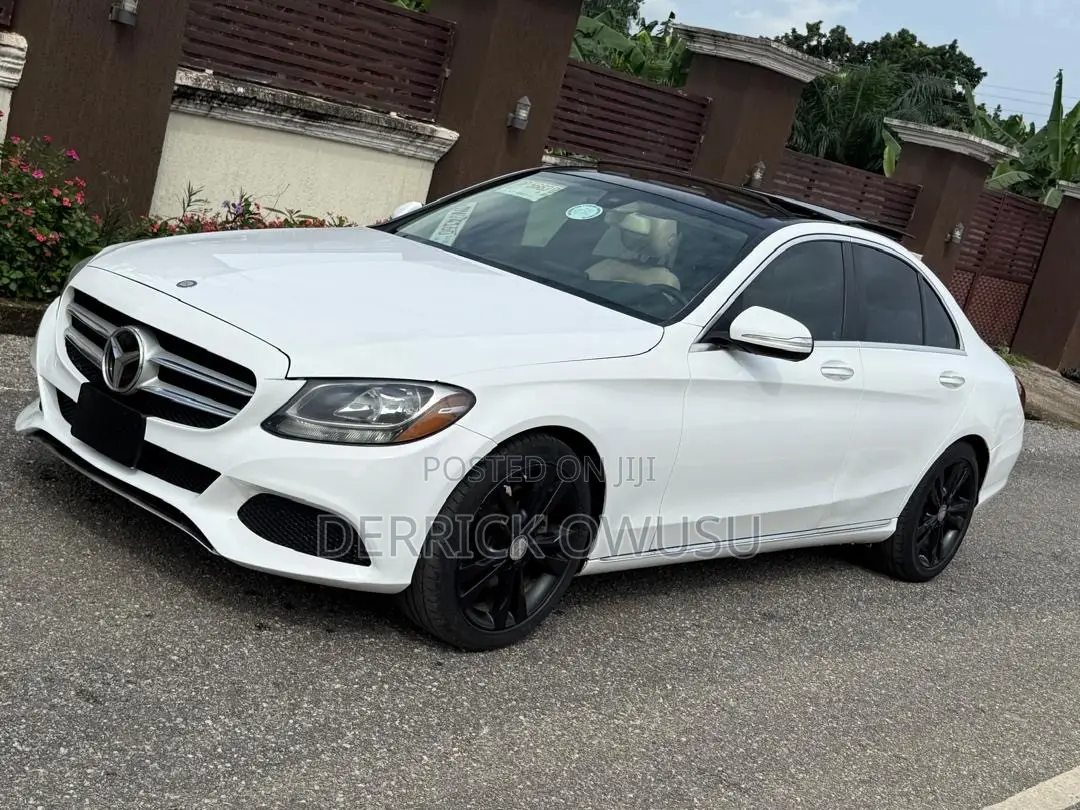 Mercedes-Benz C300 Base 4dr RWD Sedan (2.0L 4cyl 7A) 2015 White