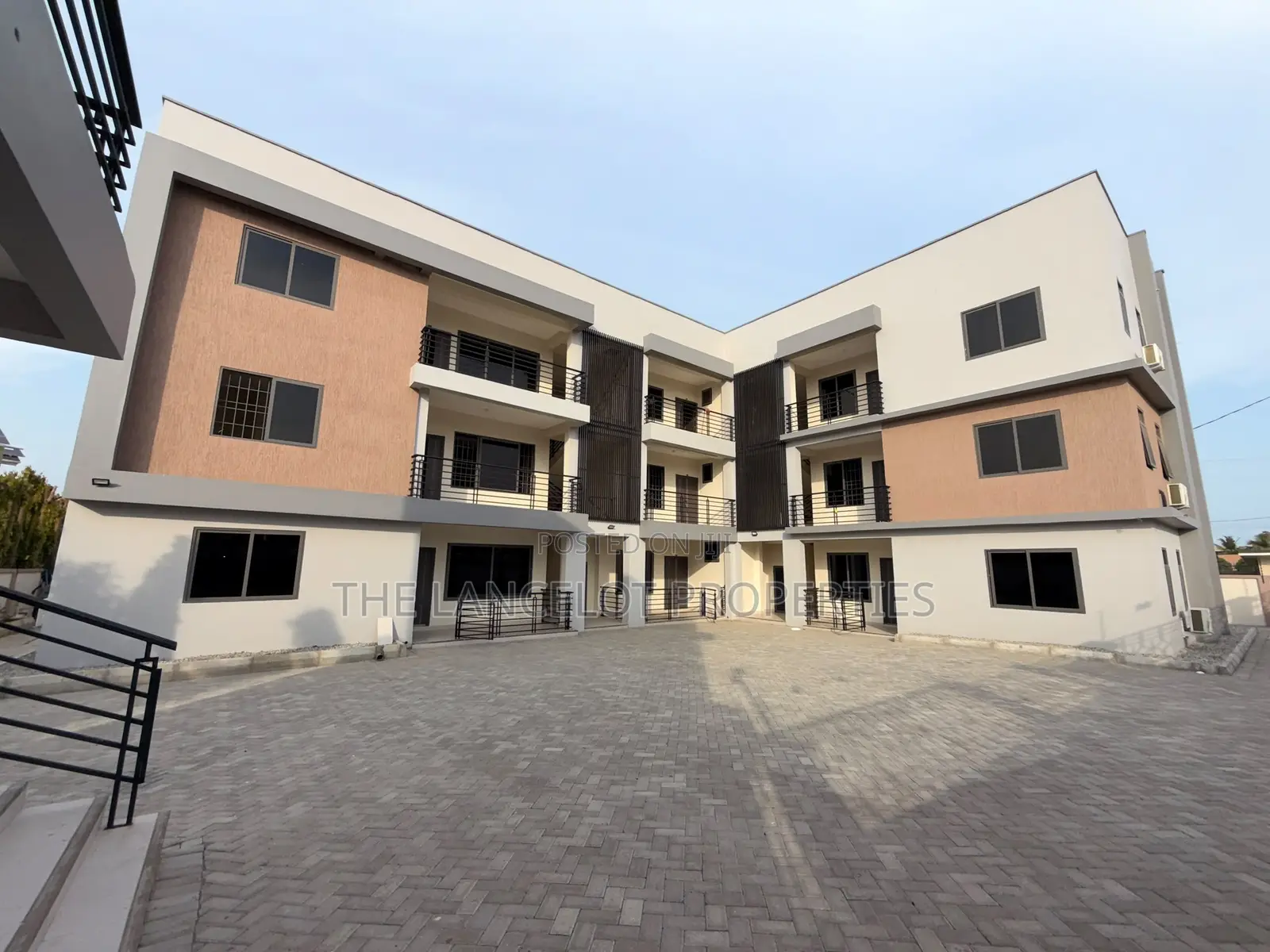 3bdrm Apartment in School Junction, East Legon for rent