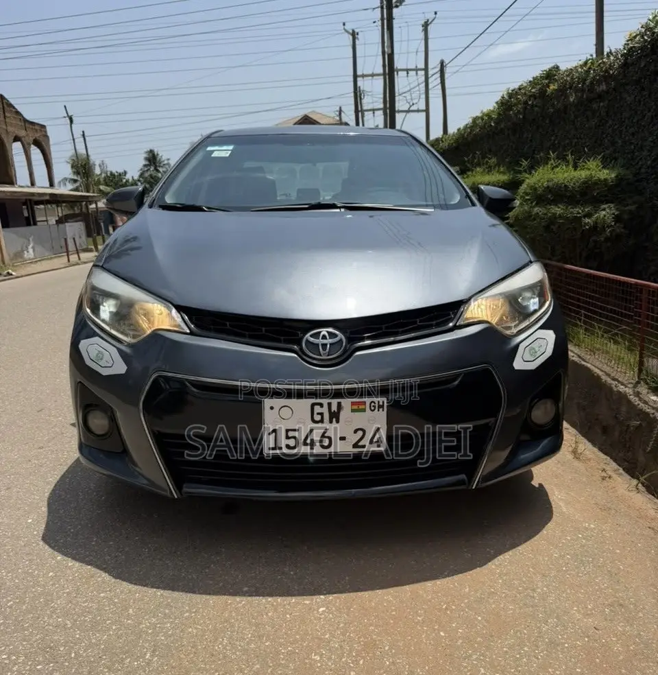 Toyota Corolla 2015 Gray