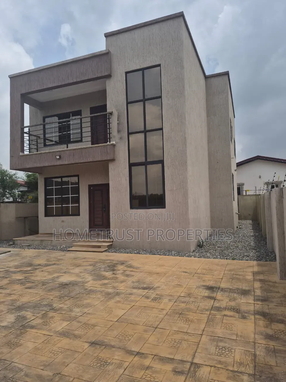 4bdrm Duplex in Amasaman Satellite for rent