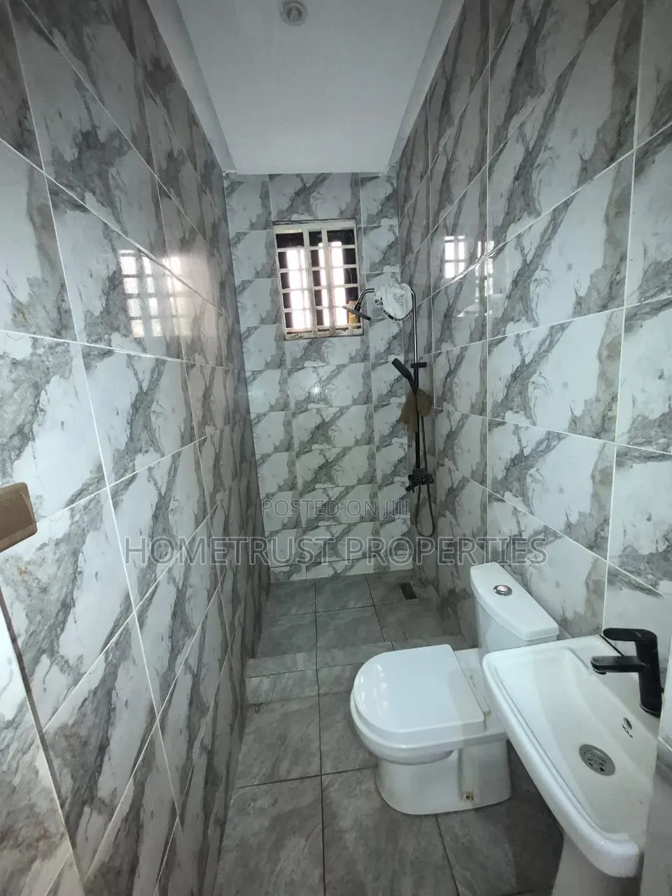4bdrm Duplex in Amasaman Satellite for rent