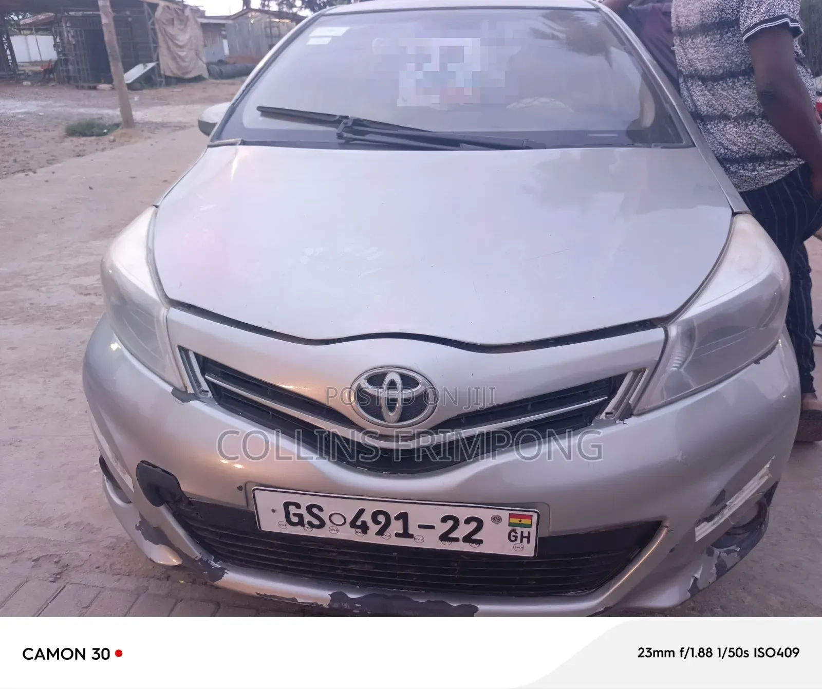 Toyota Yaris L Hatchback 5dr 2012 Gray