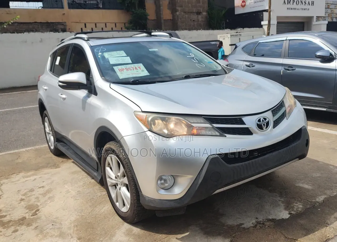 Toyota RAV4 Limited AWD (2.5L 4cyl 6A) 2013 Silver