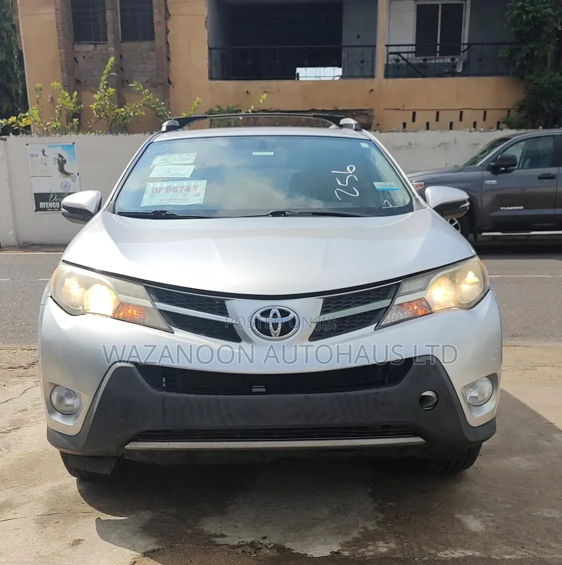 Toyota RAV4 Limited AWD (2.5L 4cyl 6A) 2013 Silver