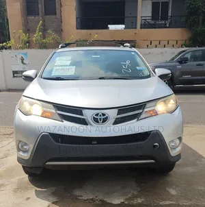 Toyota RAV4 Limited AWD (2.5L 4cyl 6A) 2013 Silver
