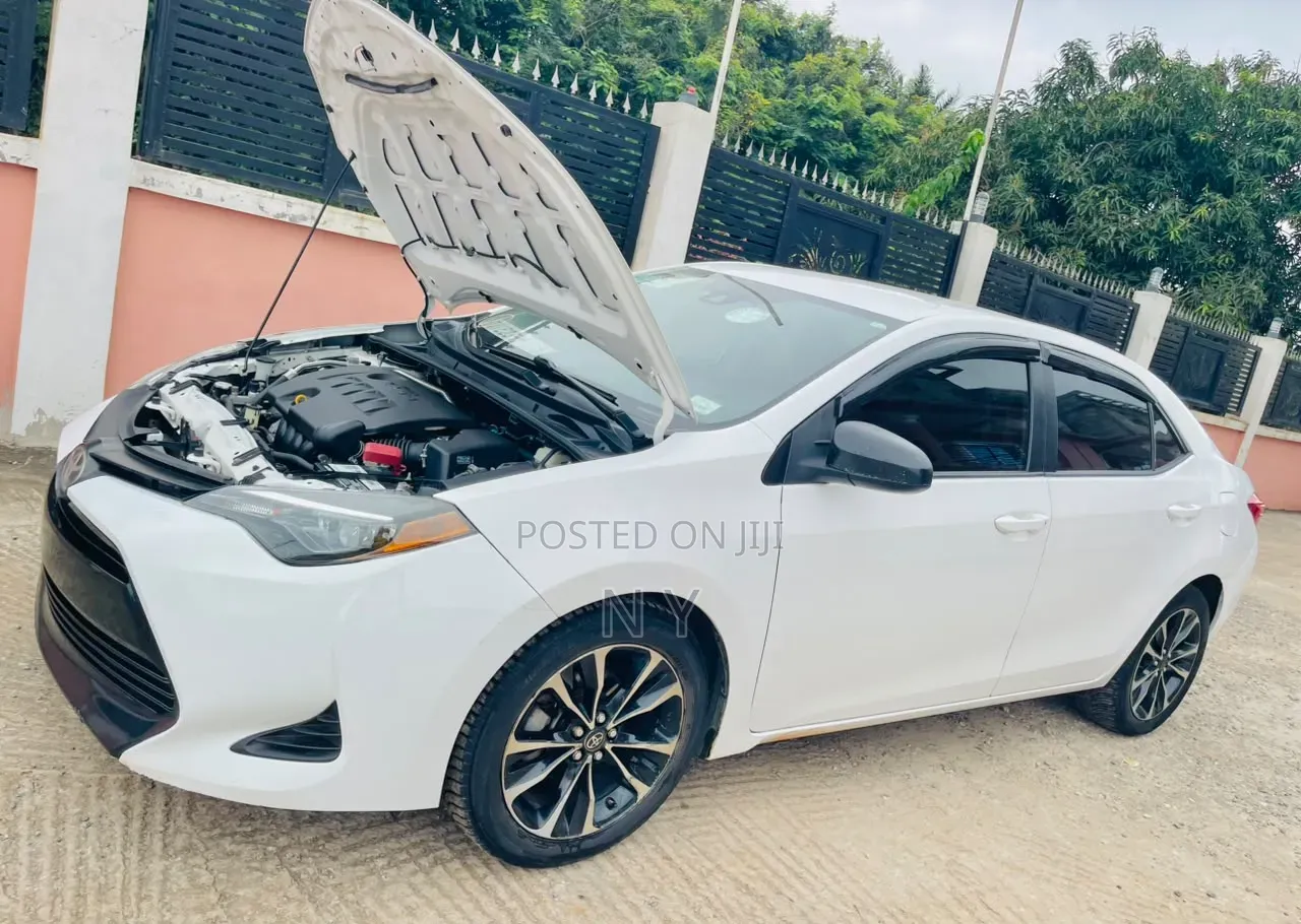 Toyota Corolla 2018 White