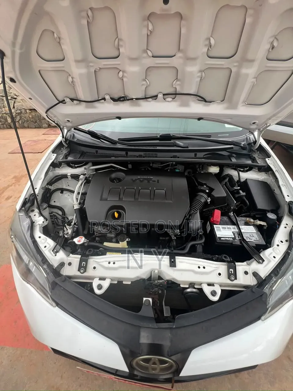 Toyota Corolla 2018 White