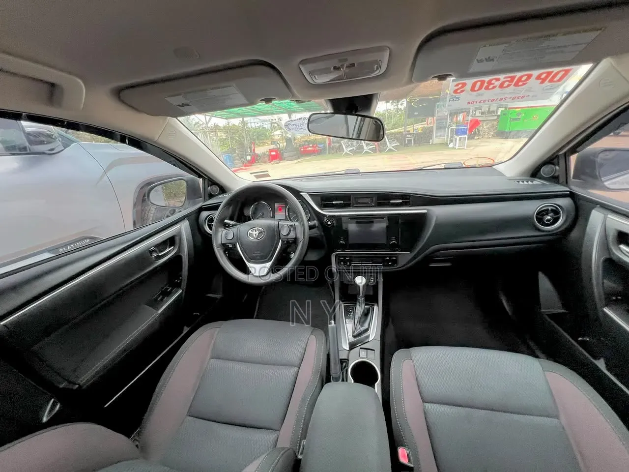 Toyota Corolla 2018 White