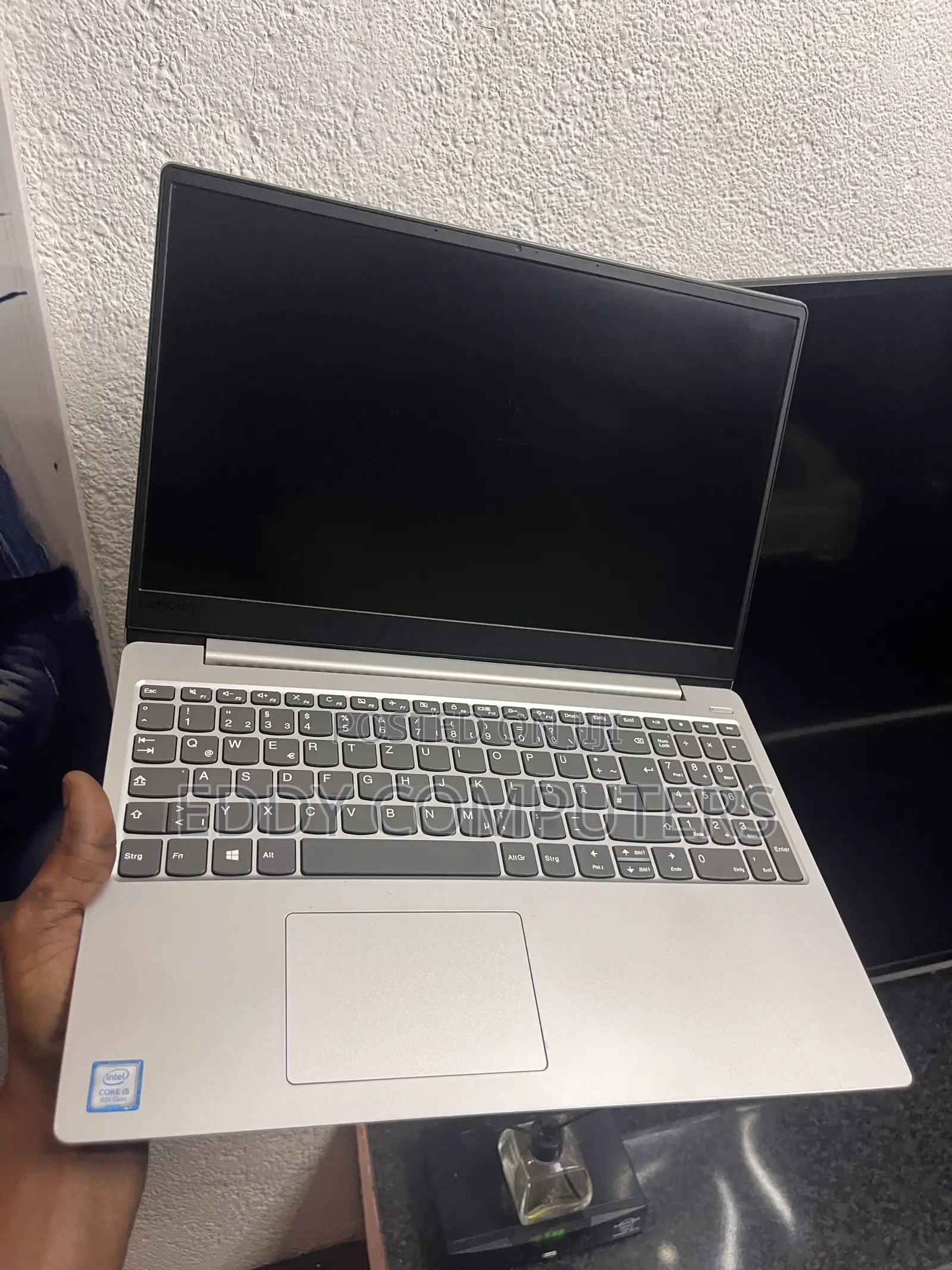 Laptop Lenovo IdeaPad 330S 8GB Intel Core i5 SSD 256GB