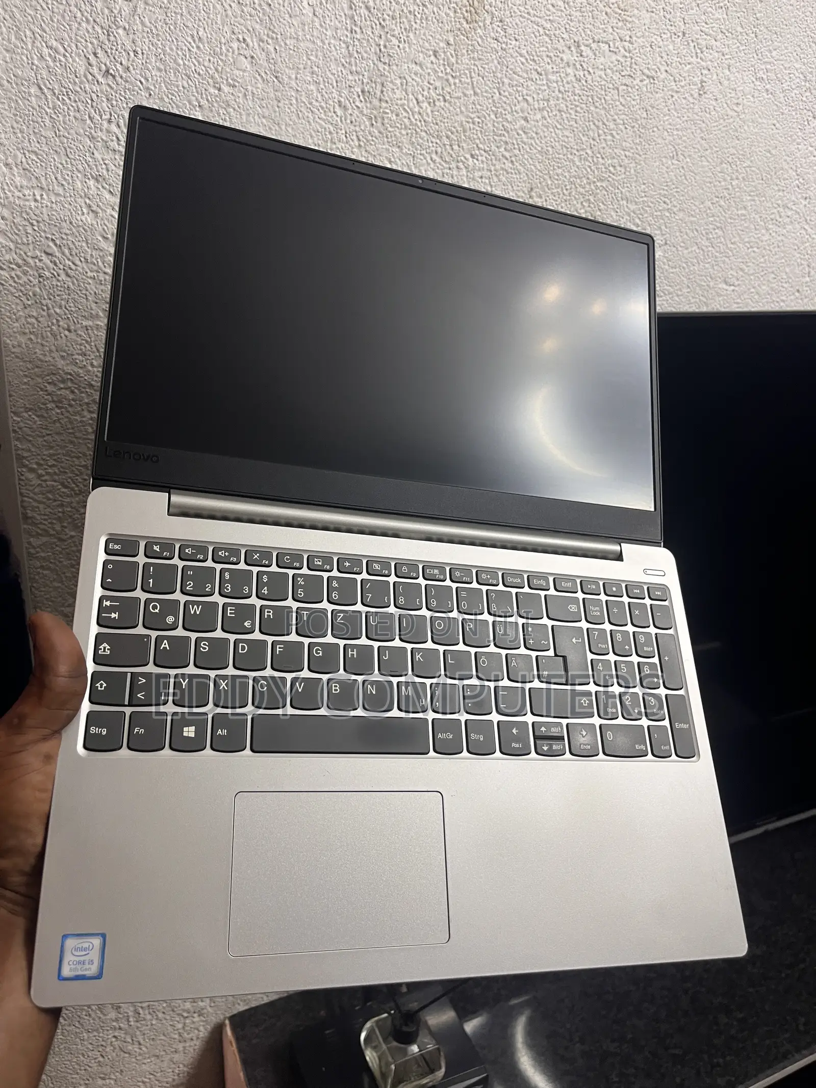 Laptop Lenovo IdeaPad 330S 8GB Intel Core i5 SSD 256GB