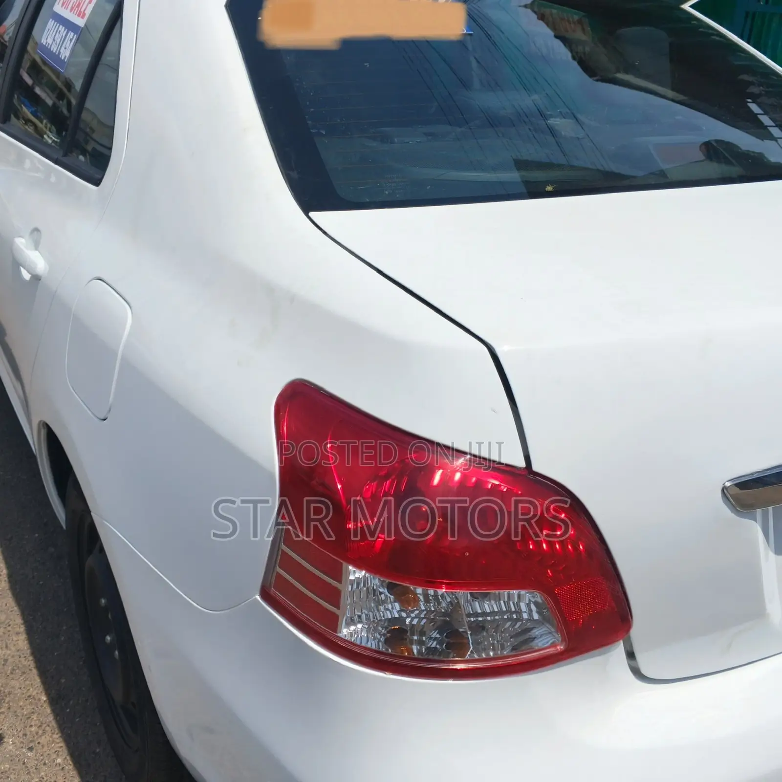 Toyota Yaris 2012 White