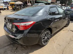 Toyota Corolla LE ECO Premium (1.8L 4cyl CVT) 2016 Black
