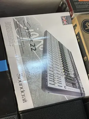 Soundcraft Signature 22 Analog Mixer