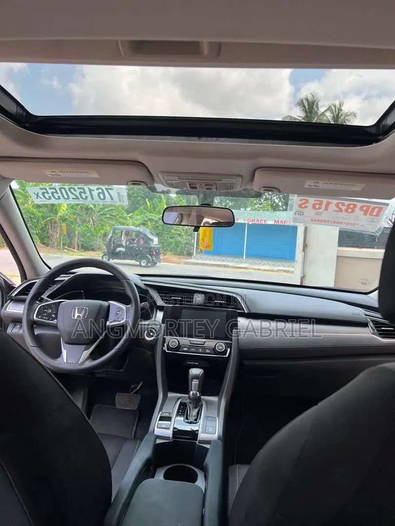 Honda Civic 2018 Silver