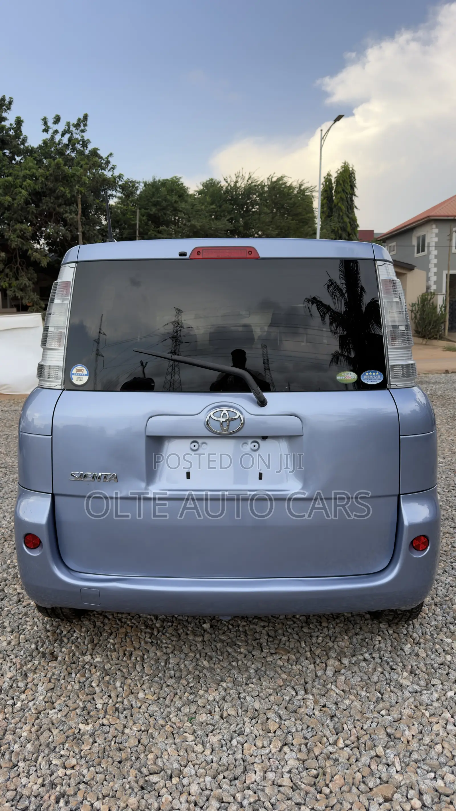 Toyota Sienta 1.5 AWD 2012 Blue