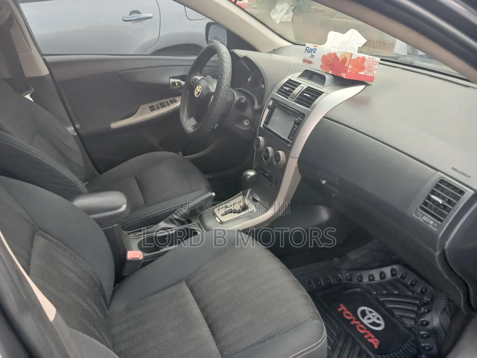 Toyota Corolla S 4dr Sedan (1.8L 4cyl 4A) 2013 Gray