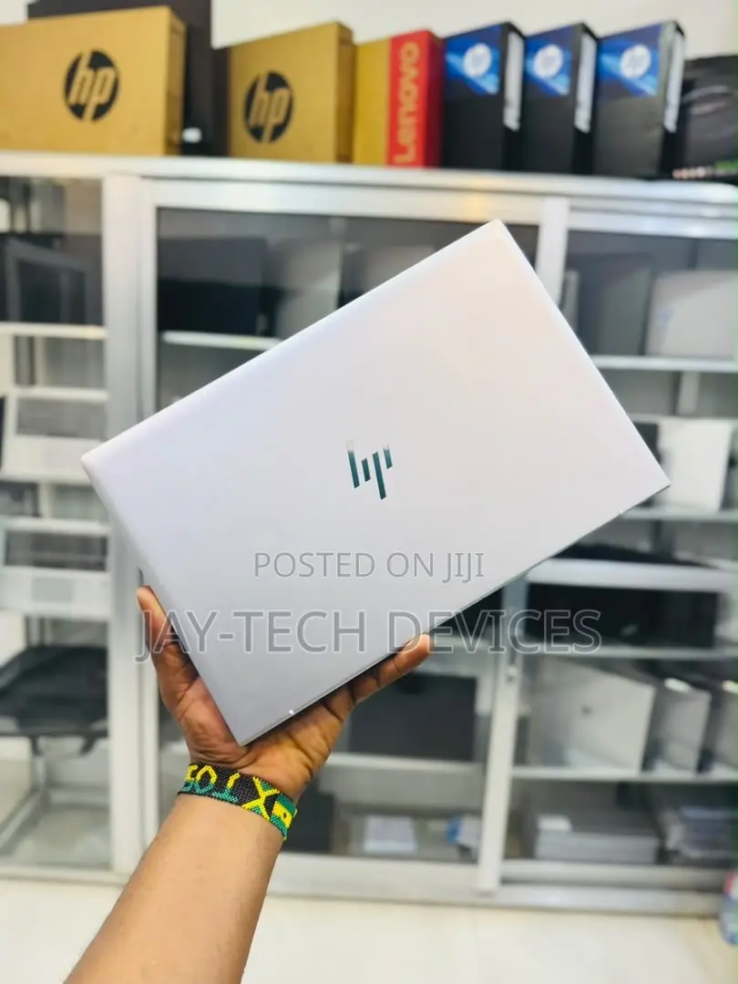 New Laptop HP EliteBook 840 G8 16GB Intel Core i7 SSD 512GB