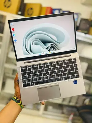 New Laptop HP EliteBook 840 G8 16GB Intel Core i7 SSD 512GB