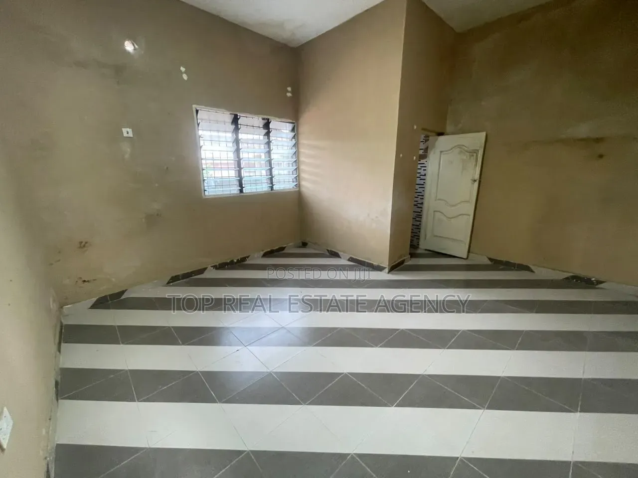 1bdrm Apartment in Awoshie Anyaa School, Baah Yard for rent