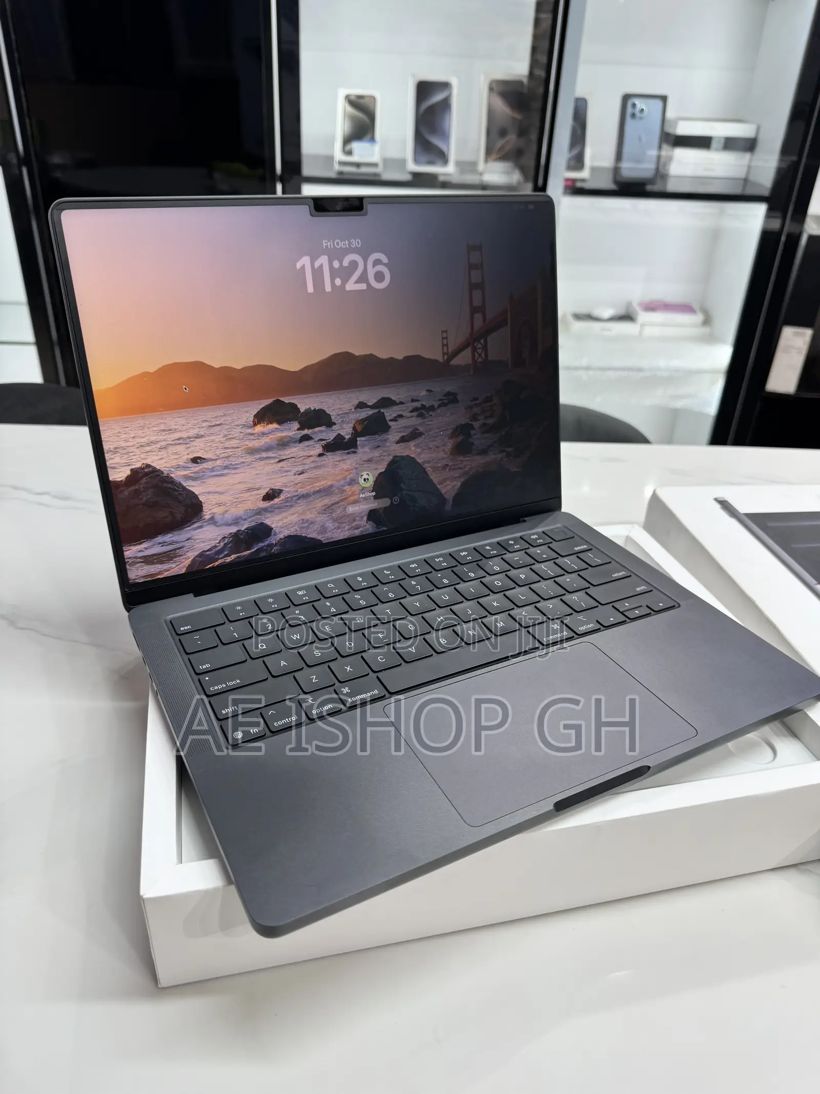 Laptop Apple MacBook Pro 2025 M5 16GB Apple M5 SSD 1T