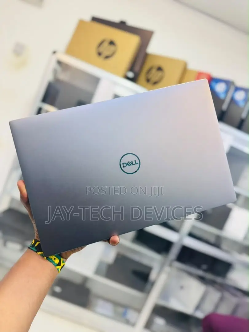 Laptop Dell Precision 5690 32GB Intel Core i7 SSD 512GB