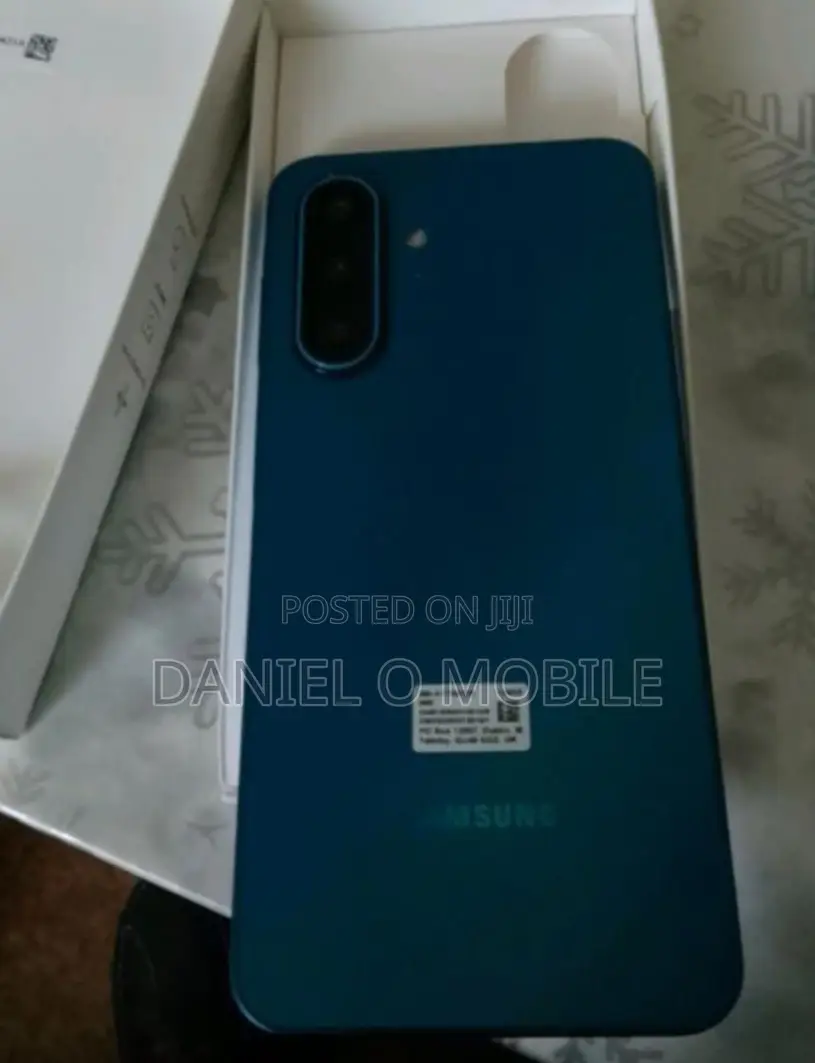 New Samsung Galaxy A17 5G 256 GB Blue