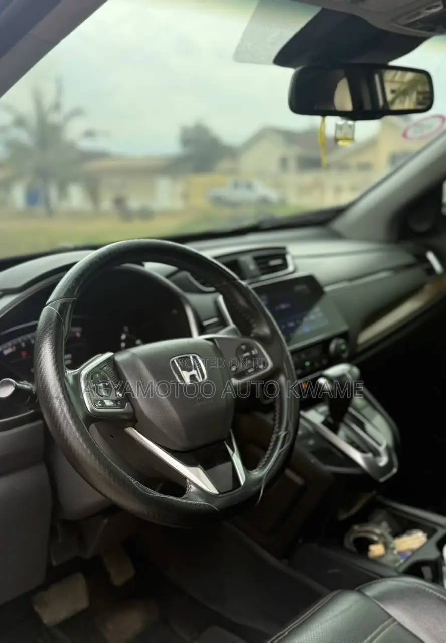 Honda CR-V Touring AWD 2018 White