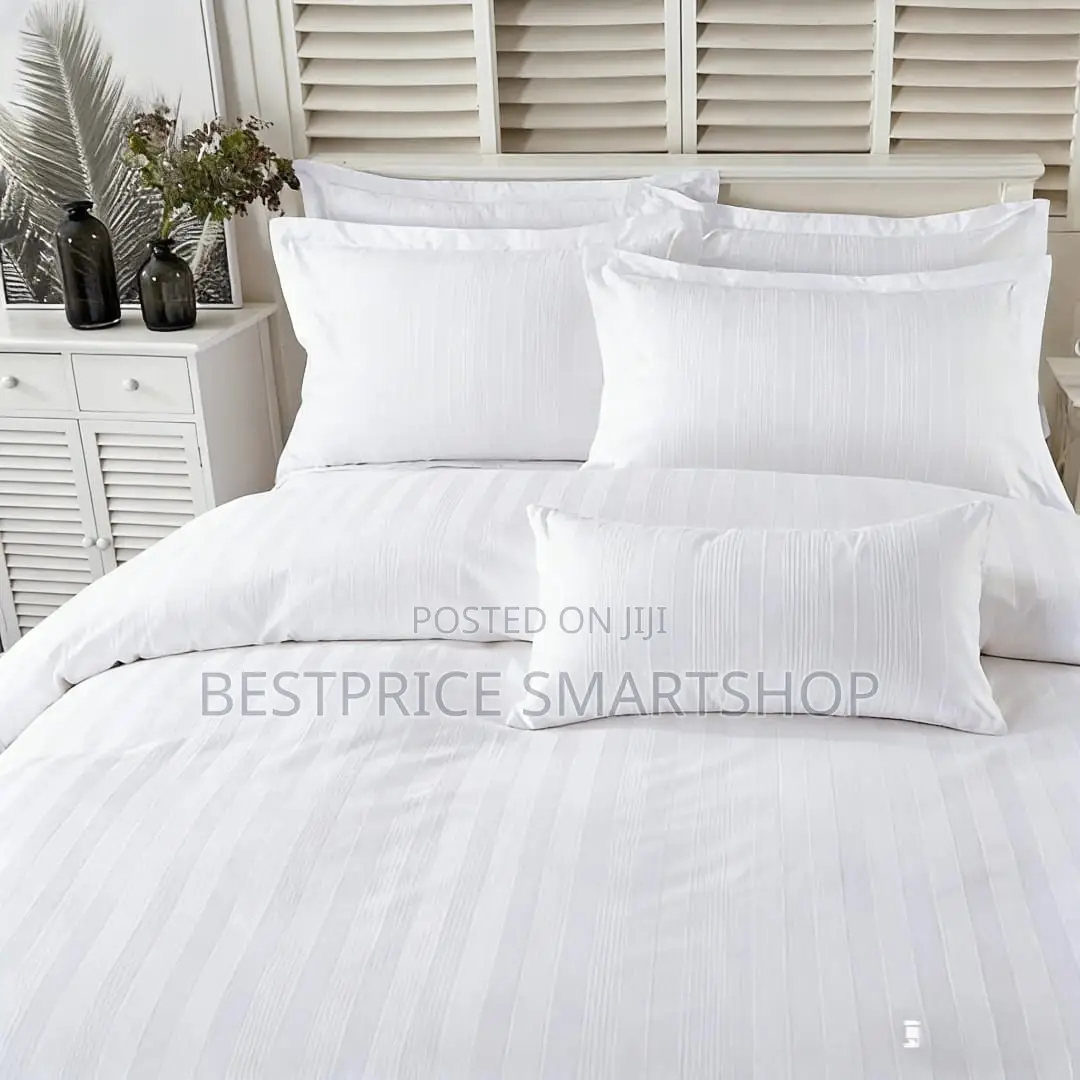 300TC White Pure Cotton Queen Size Bedsheet
