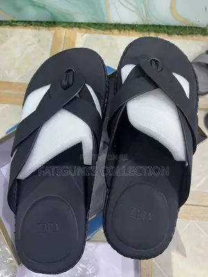 Men’s Slippers at Unbeatable Prices