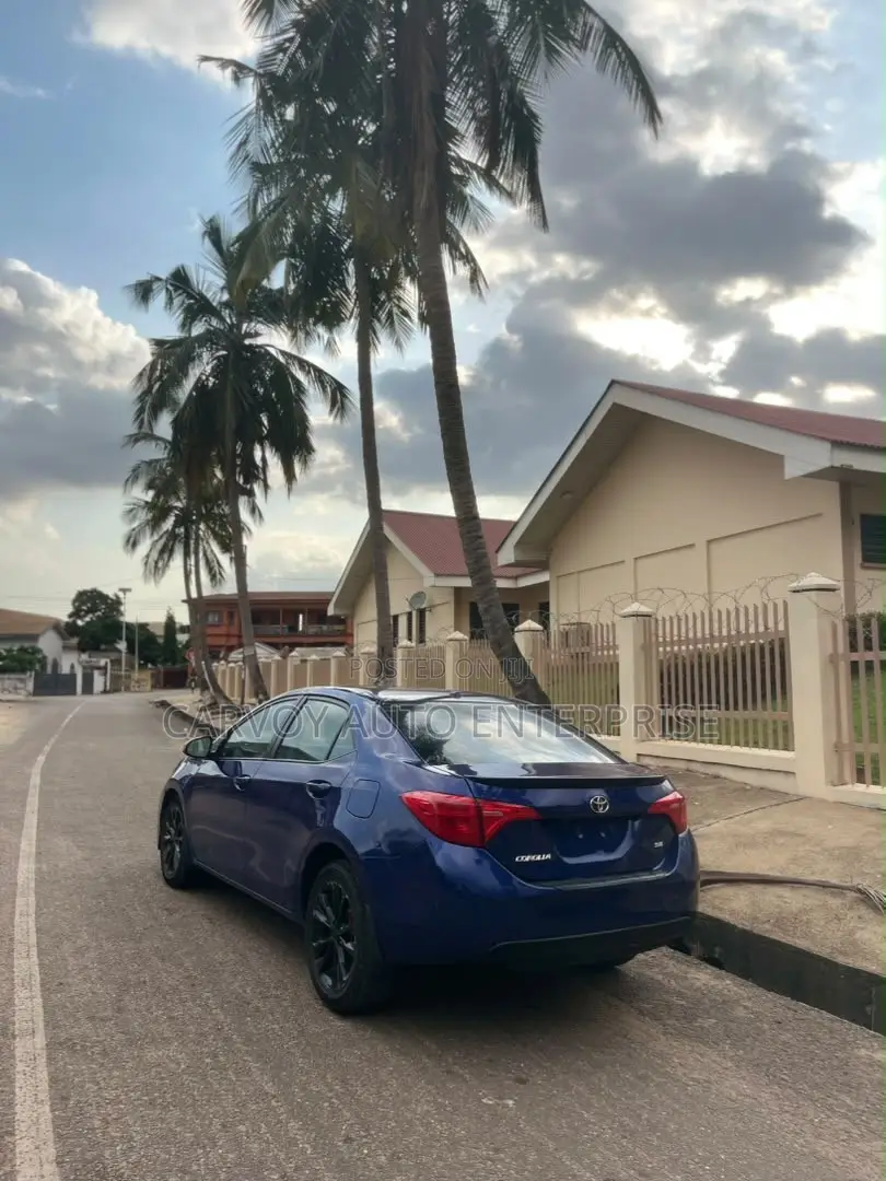 Toyota Corolla SE 4dr Sedan (1.8L 4cyl CVT) 2017 Blue
