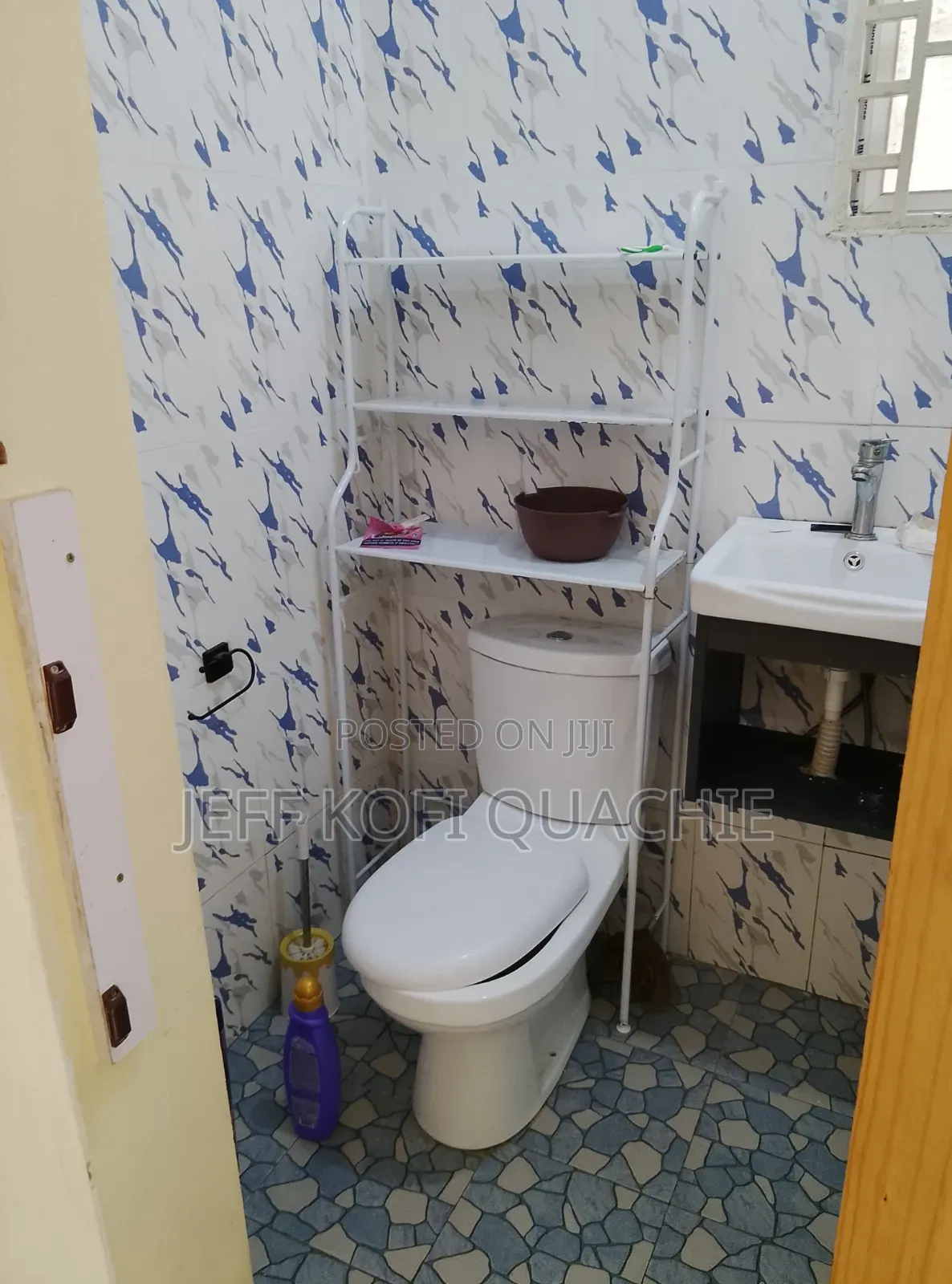 1bdrm Apartment in Quachie Estate, Mosque Area for rent