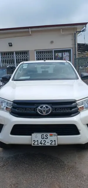 Toyota Hilux Revo Double Cab Deisel 2.4 AWD 2021 White