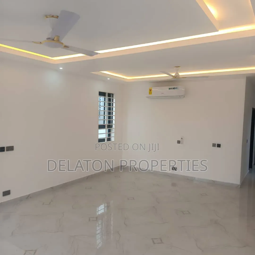 4bdrm House in Sakumono for rent