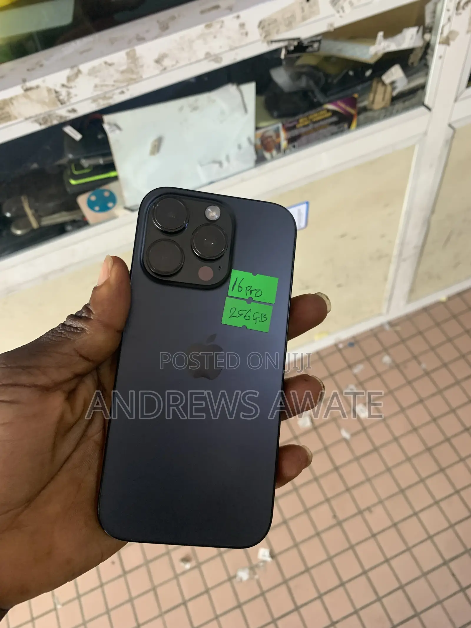 Apple iPhone 16 Pro 256 GB Black