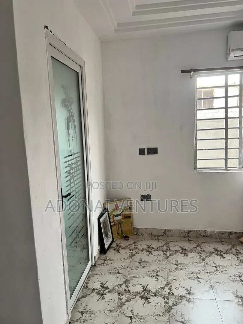 3bdrm House in Santasi Apire Darko, Kumasi Metropolitan for sale