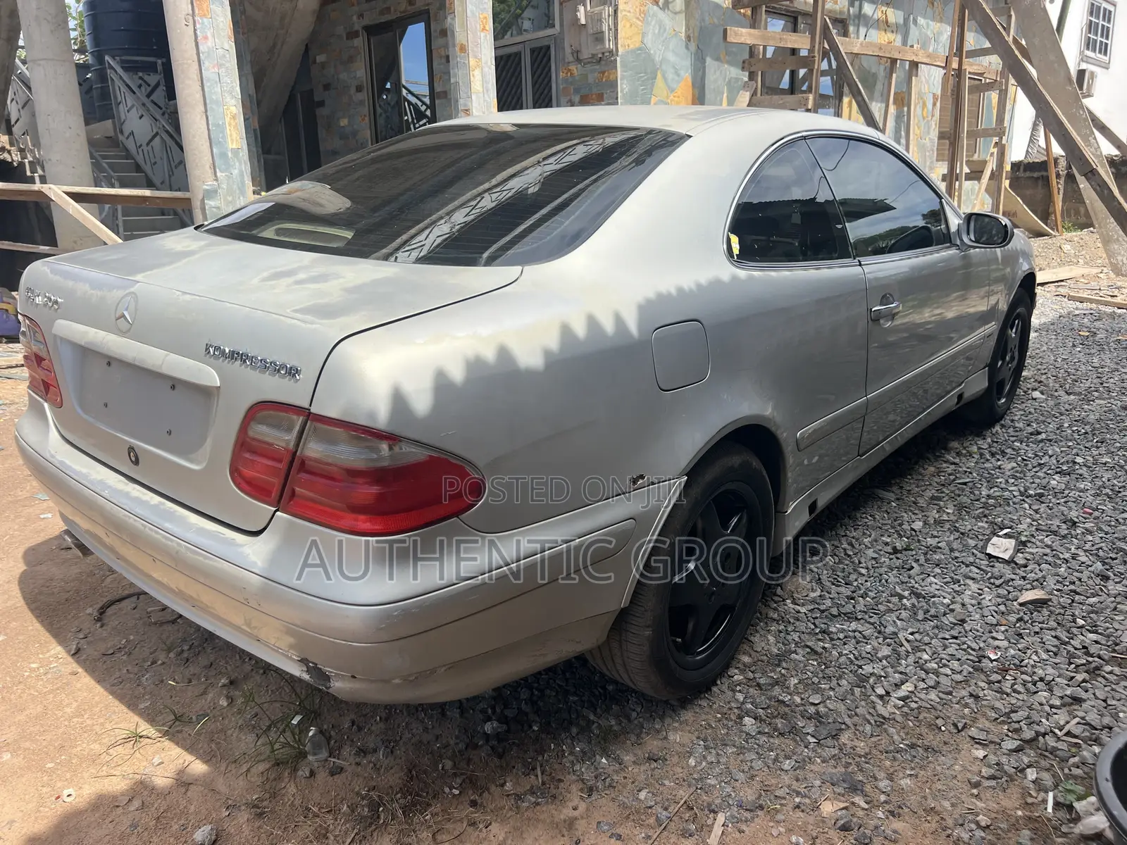 Mercedes-Benz CLK 2000 Silver