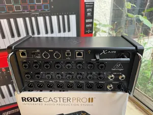 Original Behringer XR18 Professional Digital Mixer