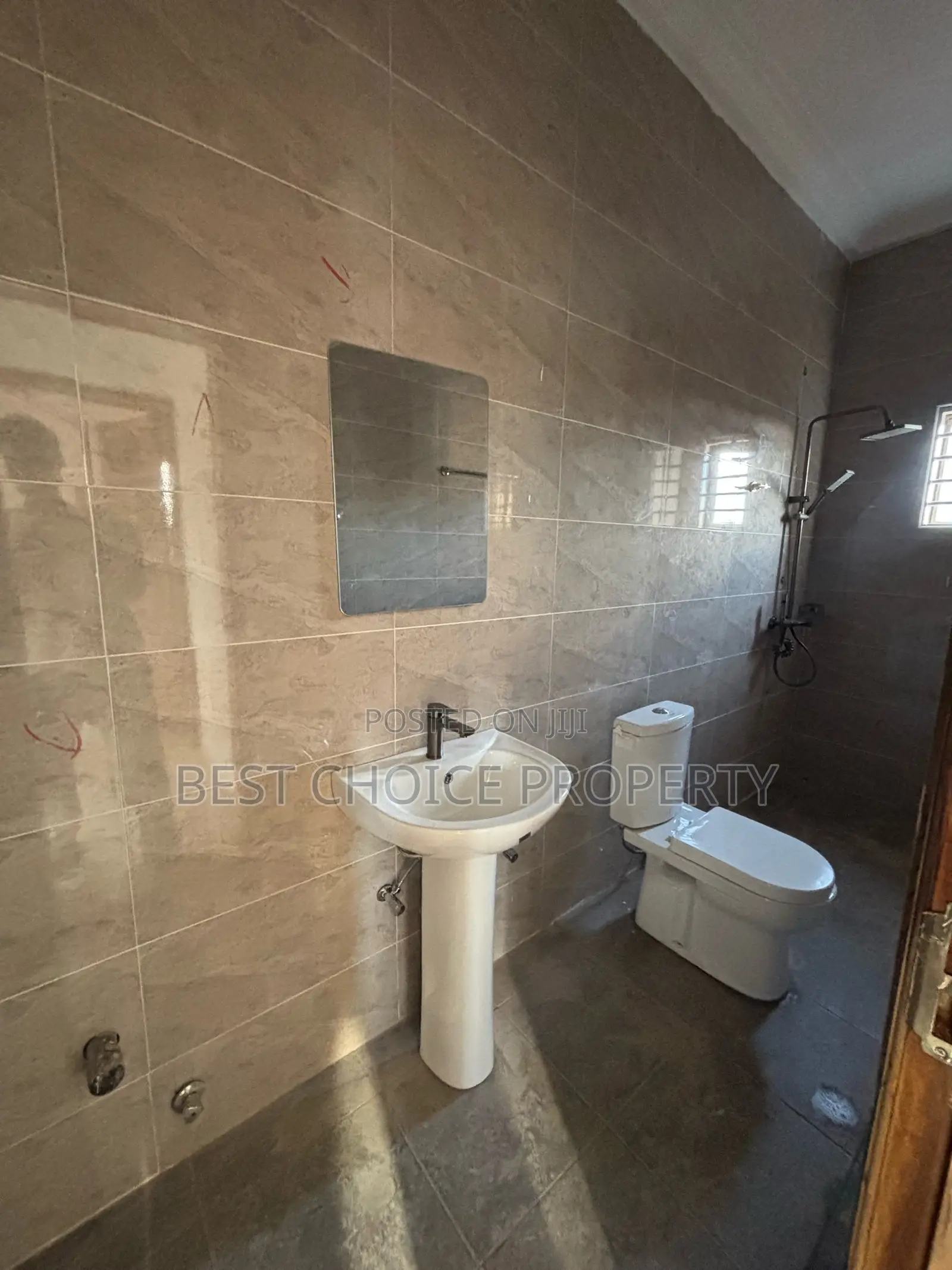 1bdrm Apartment in Estate for rent