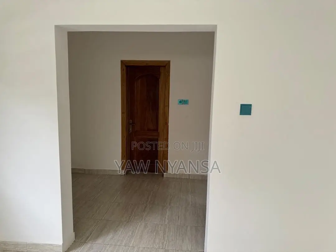 3bdrm House in East Legon Estate for rent